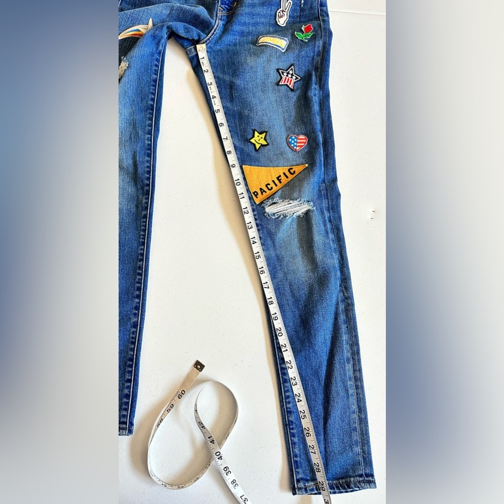 Levi's High Waist Patch Skinny Jeans. Size W26 L30 - Picture 7 of 12